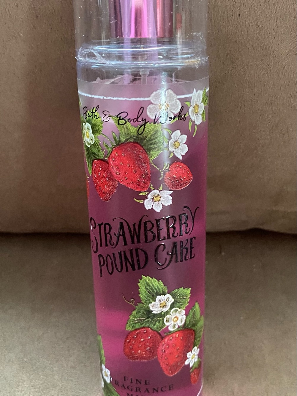 Bath & Body Works Strawberry Pound Cake Body Wash - Pink